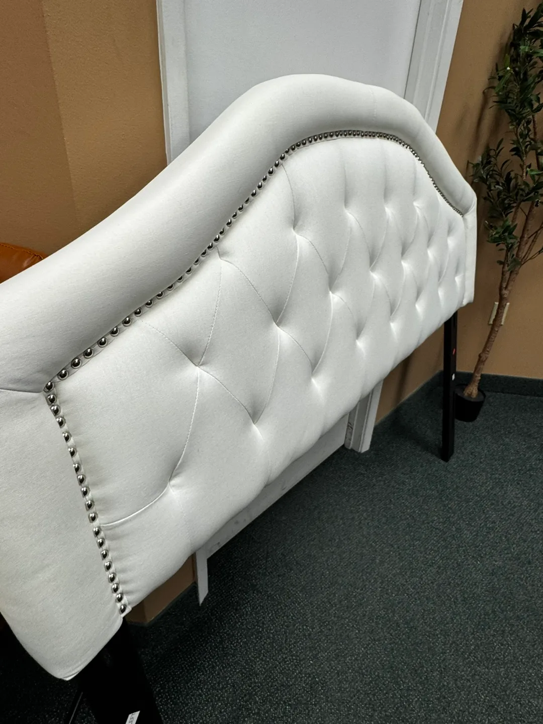 Ivy Diamond Tufted Headboard -Adjustable Full/Double and Queen image indicator(2)