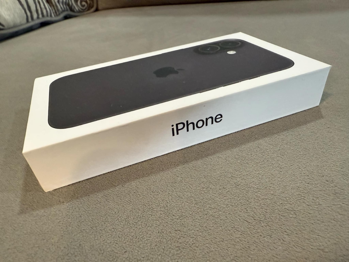 Sealed box Brandnew Iphone 16