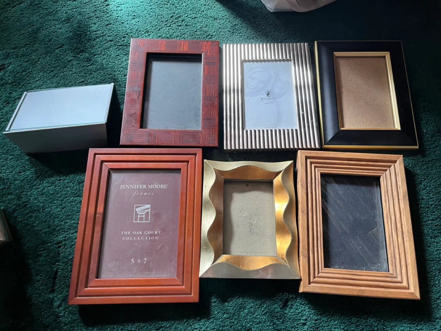 Lot of 7 Picture Frames - Various Styles and Sizes thumbnail