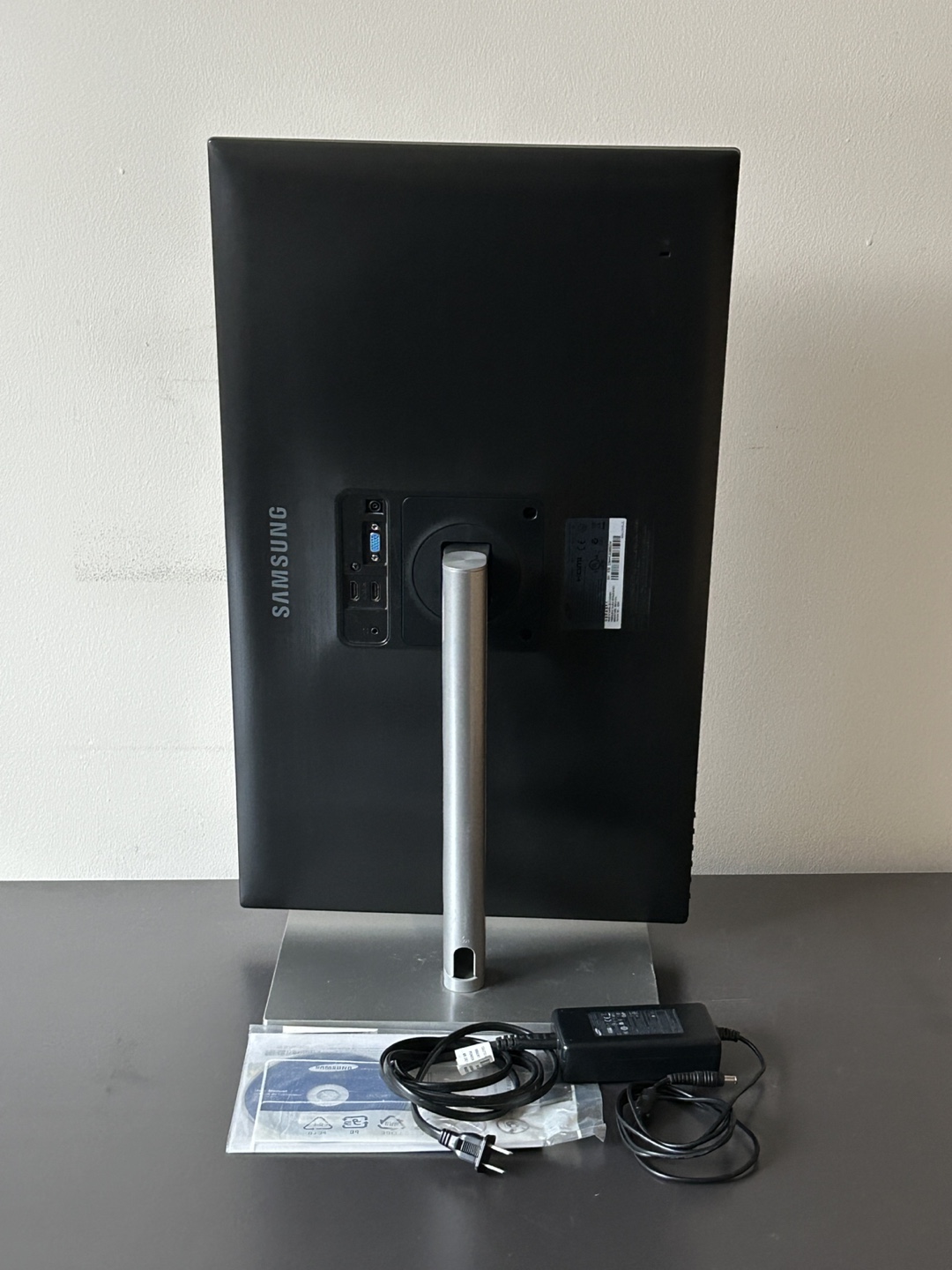 [Move-Out Sale] Samsung 27 inch monitor - photo 5