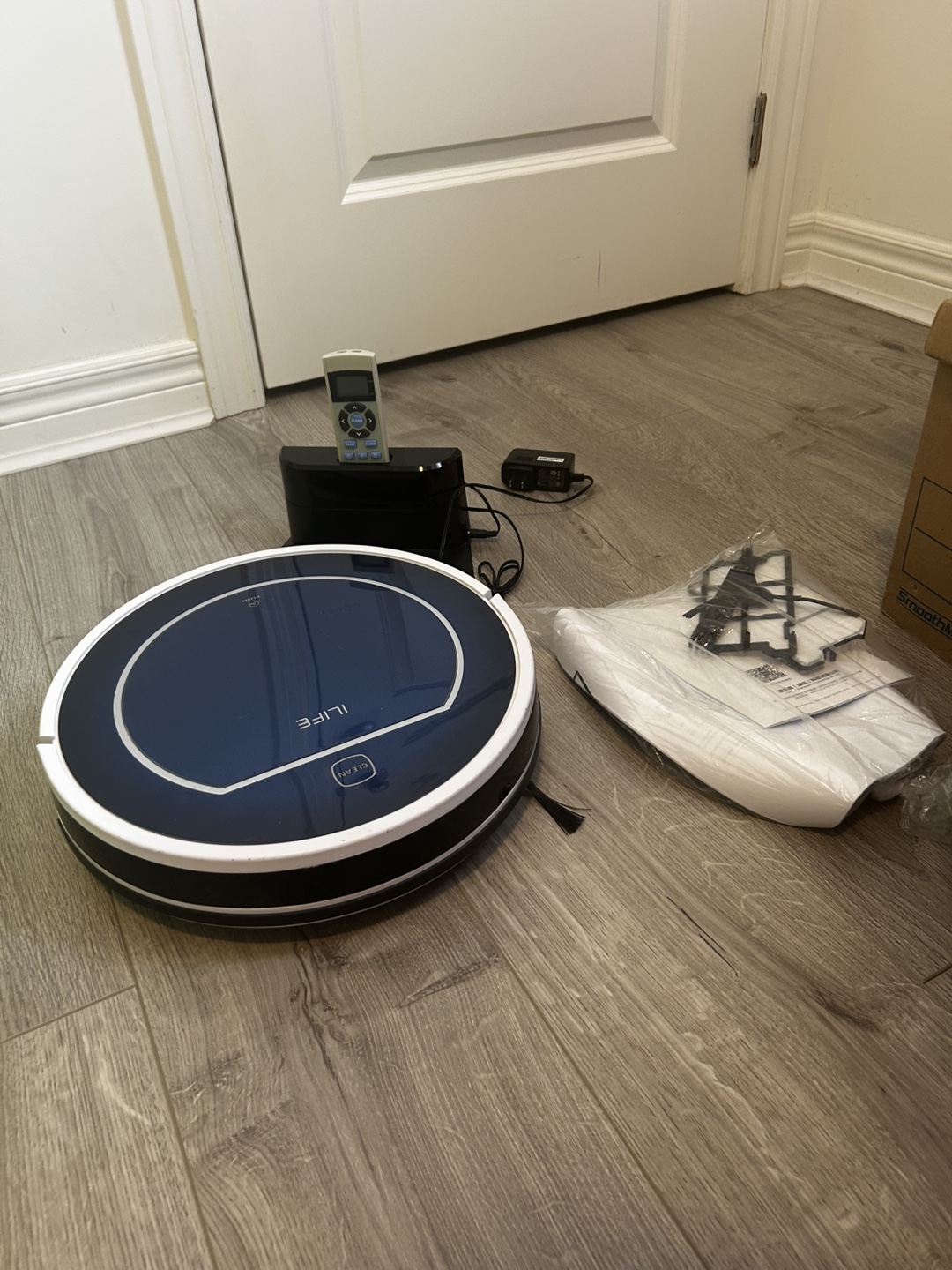 ILIFE Robot Vacuum Cleaner with Accessories