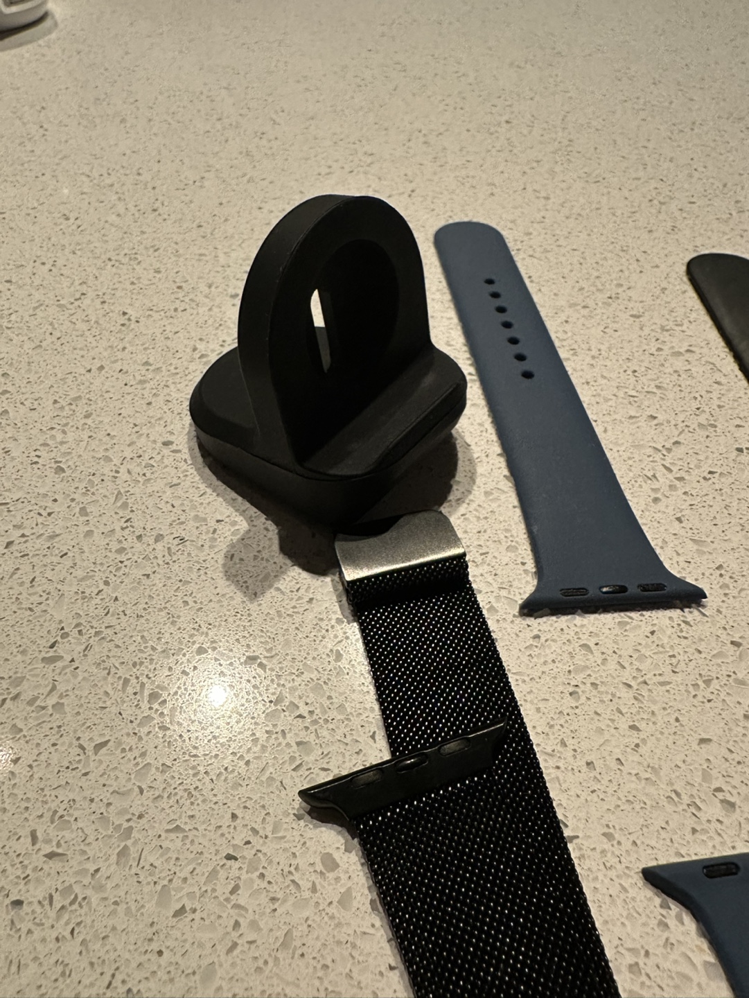 Apple Watch Series 1 - 3 Bands and Stand - photo 3