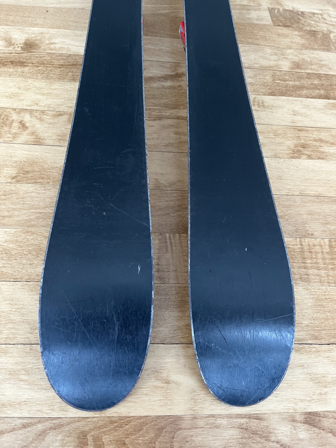 ATOMIC SKIS WITH SALOMON BINDINGS - photo 4