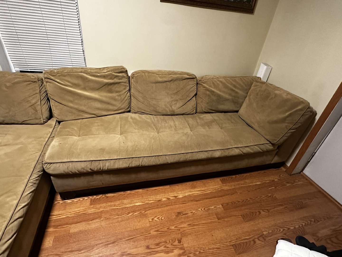 Free sectional - photo 3