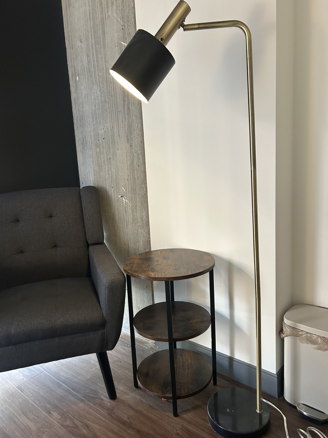 Modern Arc Floor Lamp - Gold & Black