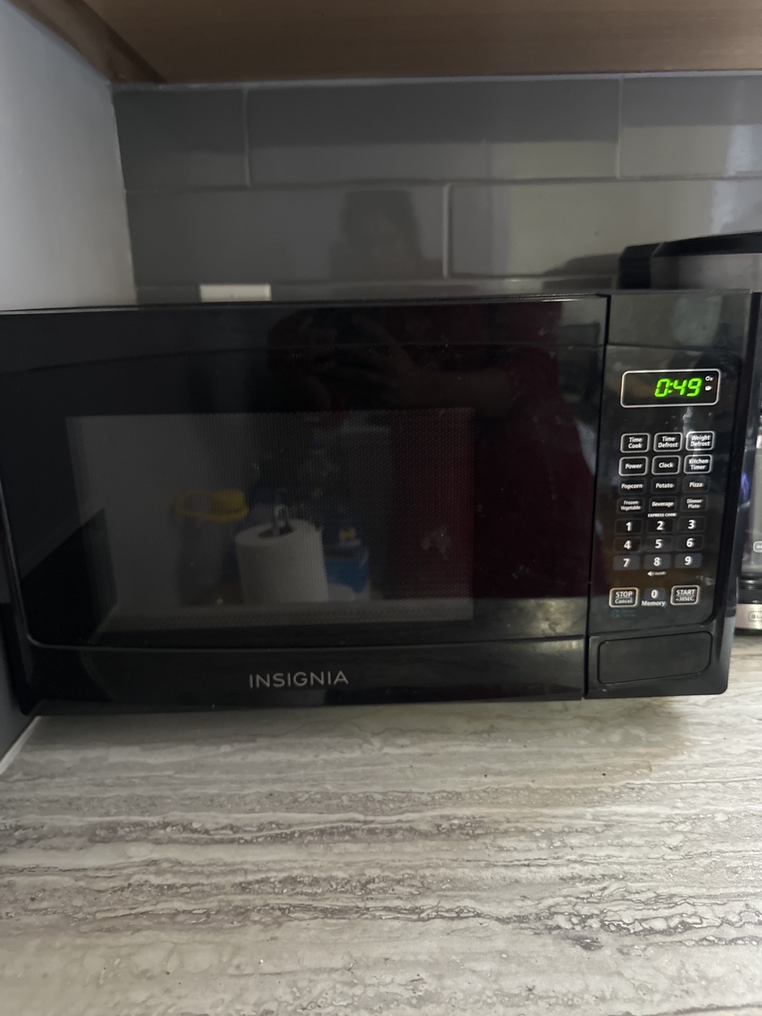 Insignia Microwave
