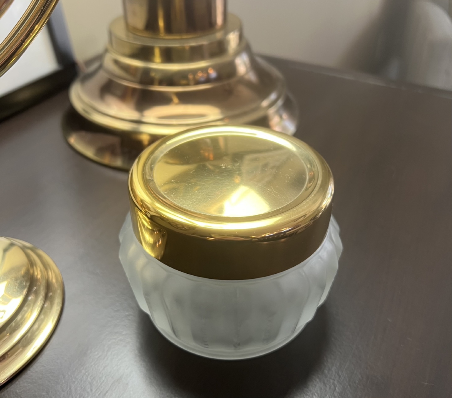 Oval Double Sided Makeup Mirror - photo 3