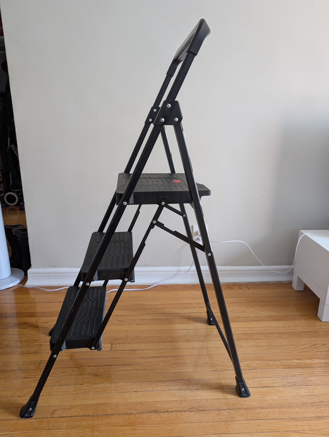 Mastercraft 3-Step Folding Ladder