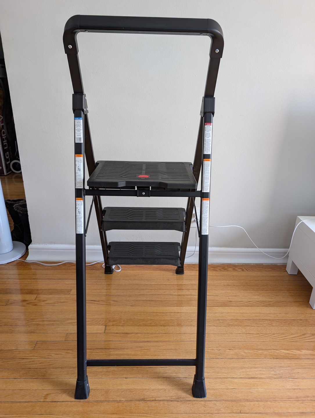 Mastercraft 3-Step Folding Ladder - photo 4