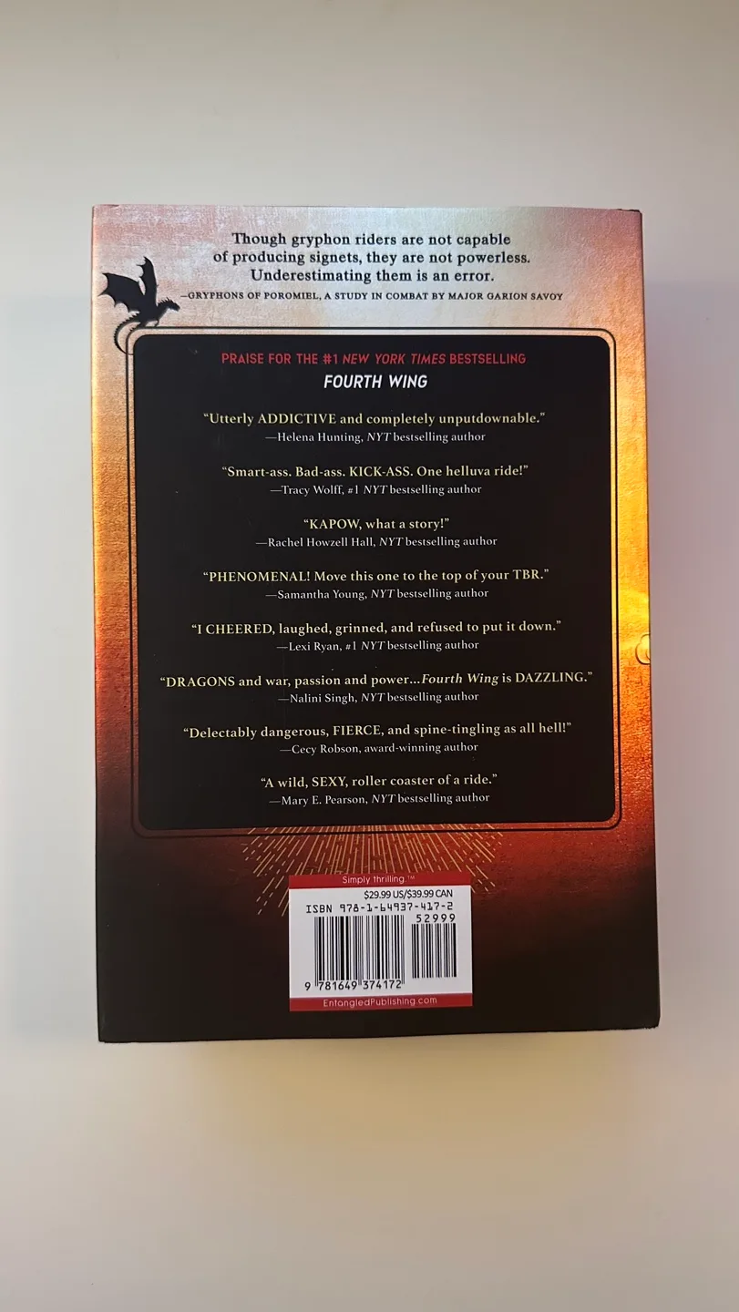 **BRAND NEW** Fourth Wing & Iron Flame by Rebecca Yarros image indicator(8)