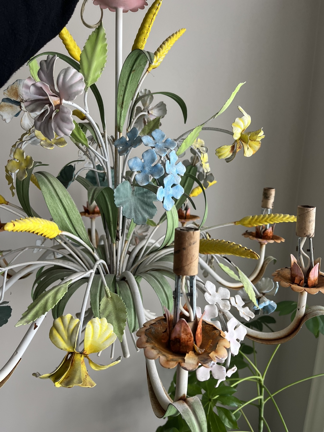 Vintage Floral Metal Chandelier - photo 4