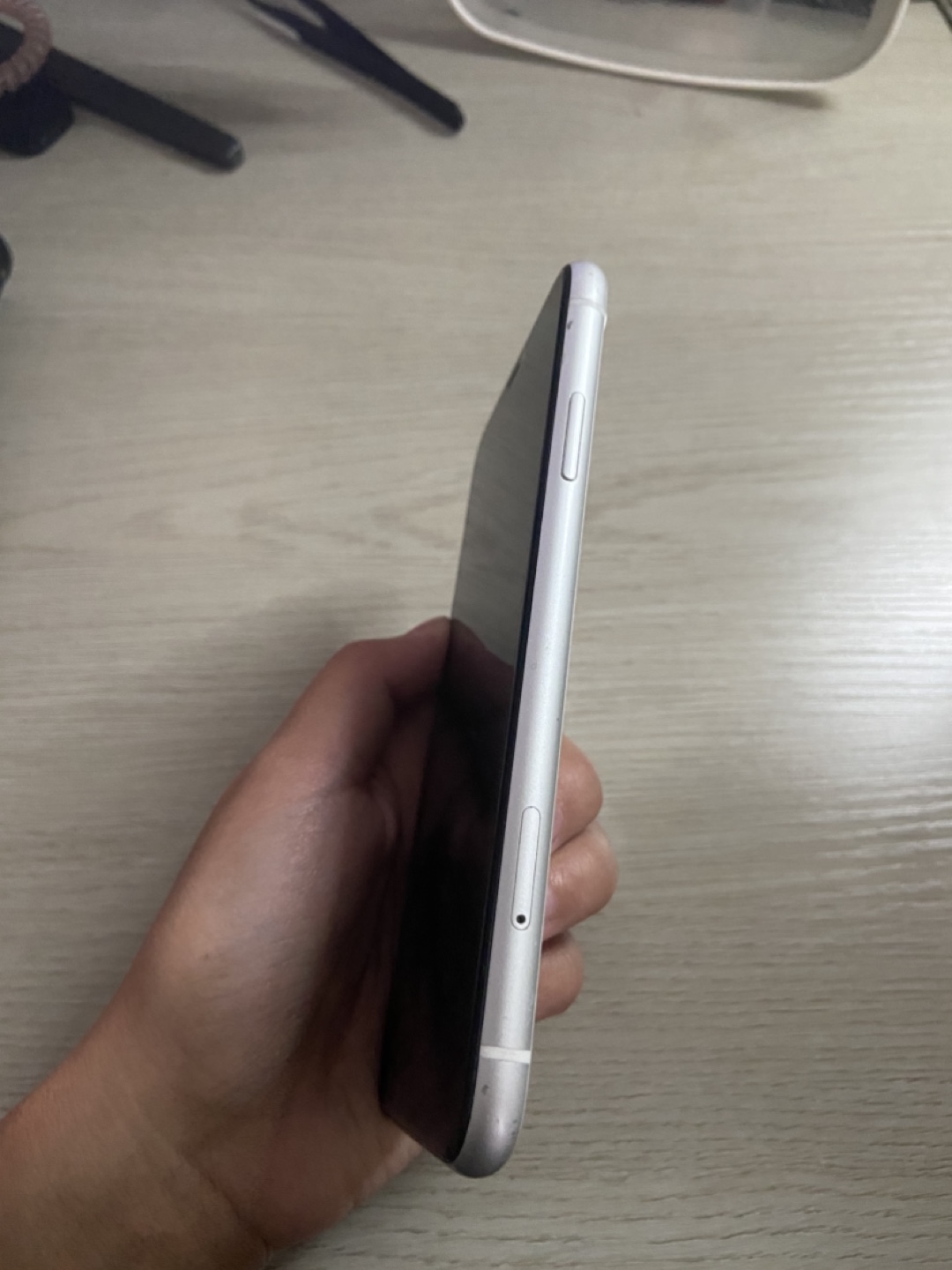 iPhone XR White 64GB - photo 4
