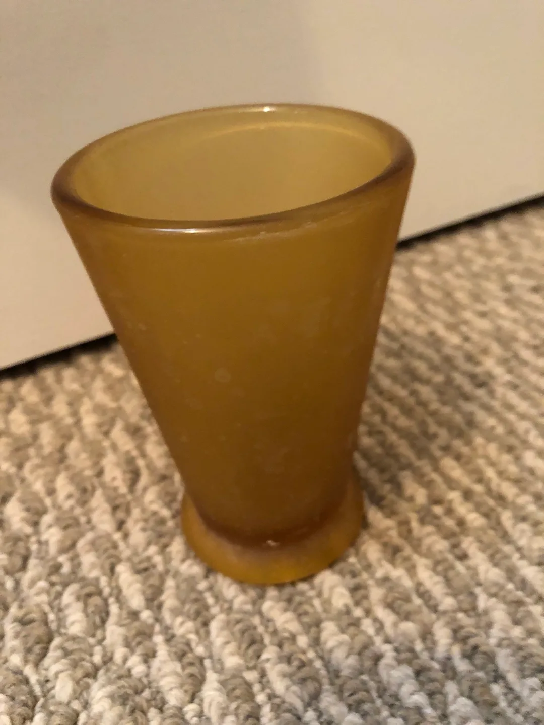 Amber Glass Bathroom Set image indicator(2)