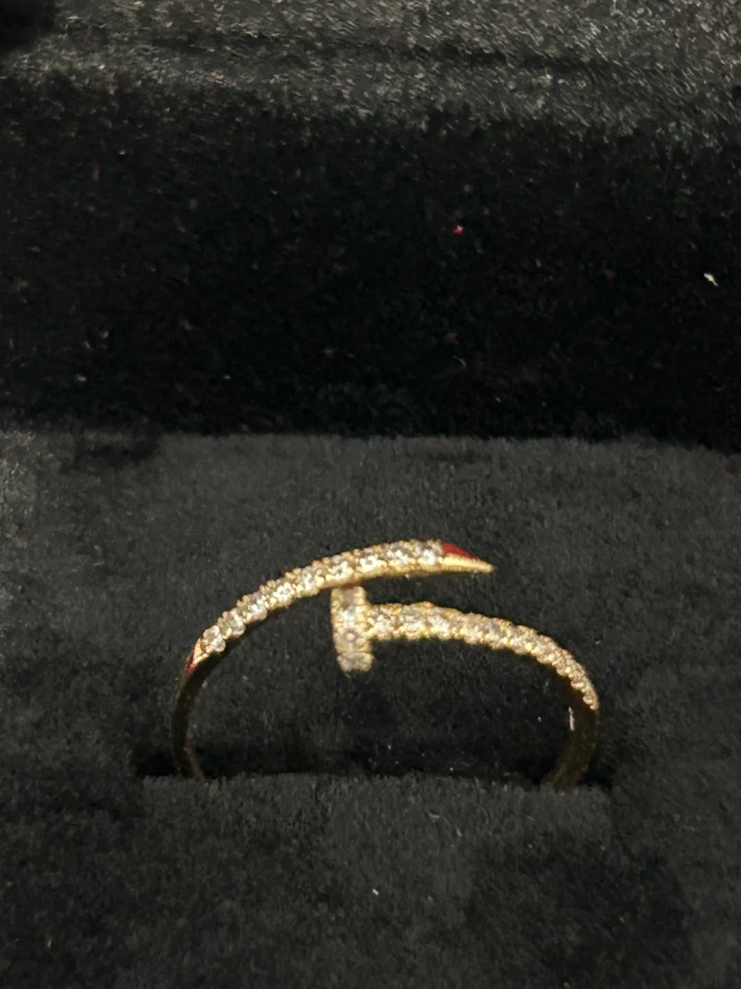 18K Gold Diamond Ring image indicator(2)