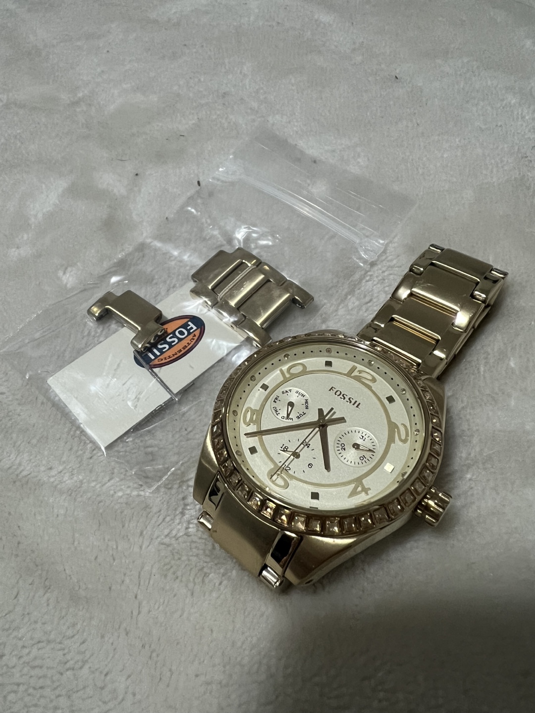 Fossil Women's Gold Tone Watch with Extra Links - photo 2