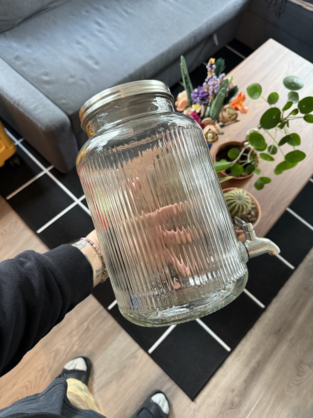 Glass beverage dispenser with tap - 11” tall - photo 2