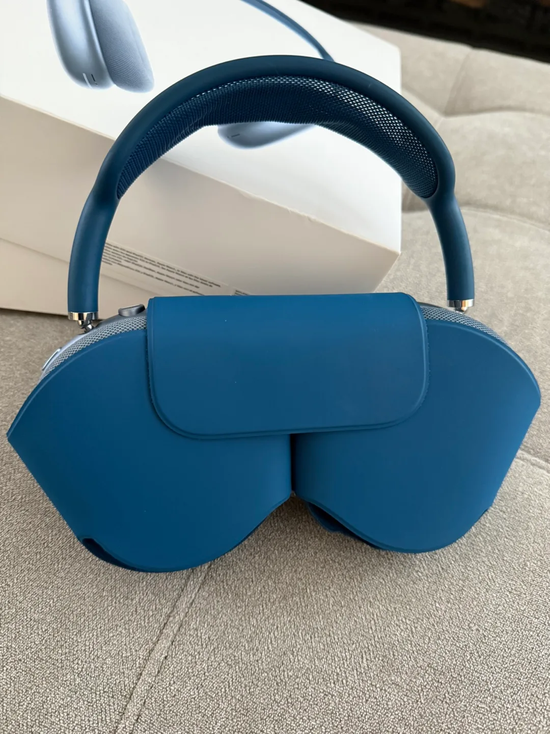 Apple AirPods Max Headphones - Sky Blue image indicator(7)