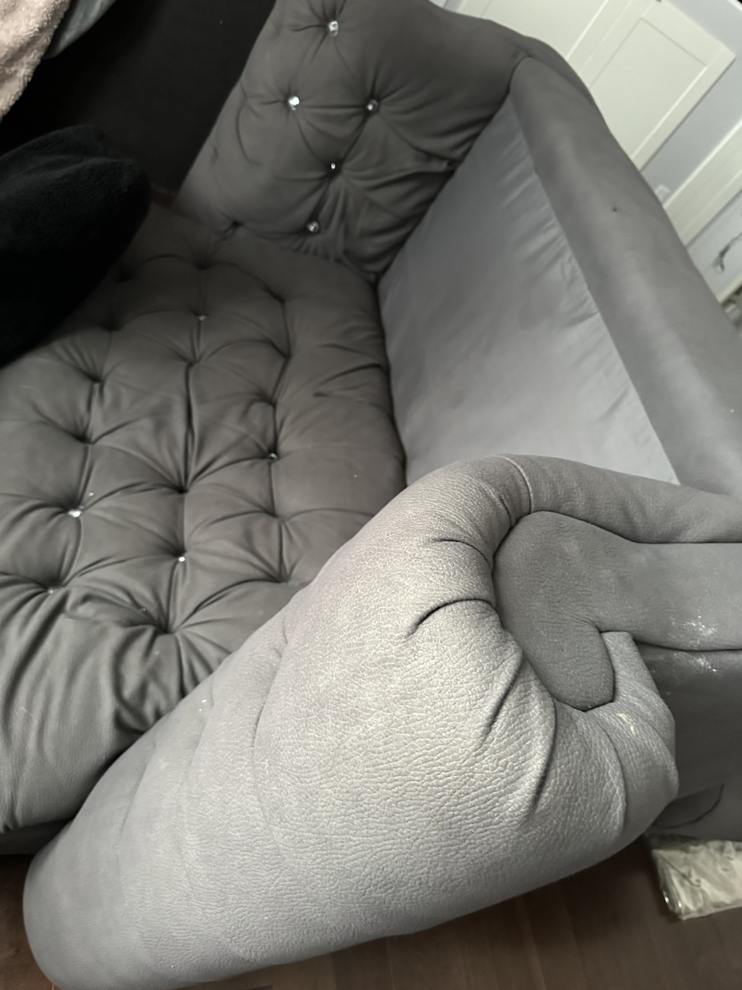 Black Tufted 3-Seater Sofa with Crystal Accents - photo 3