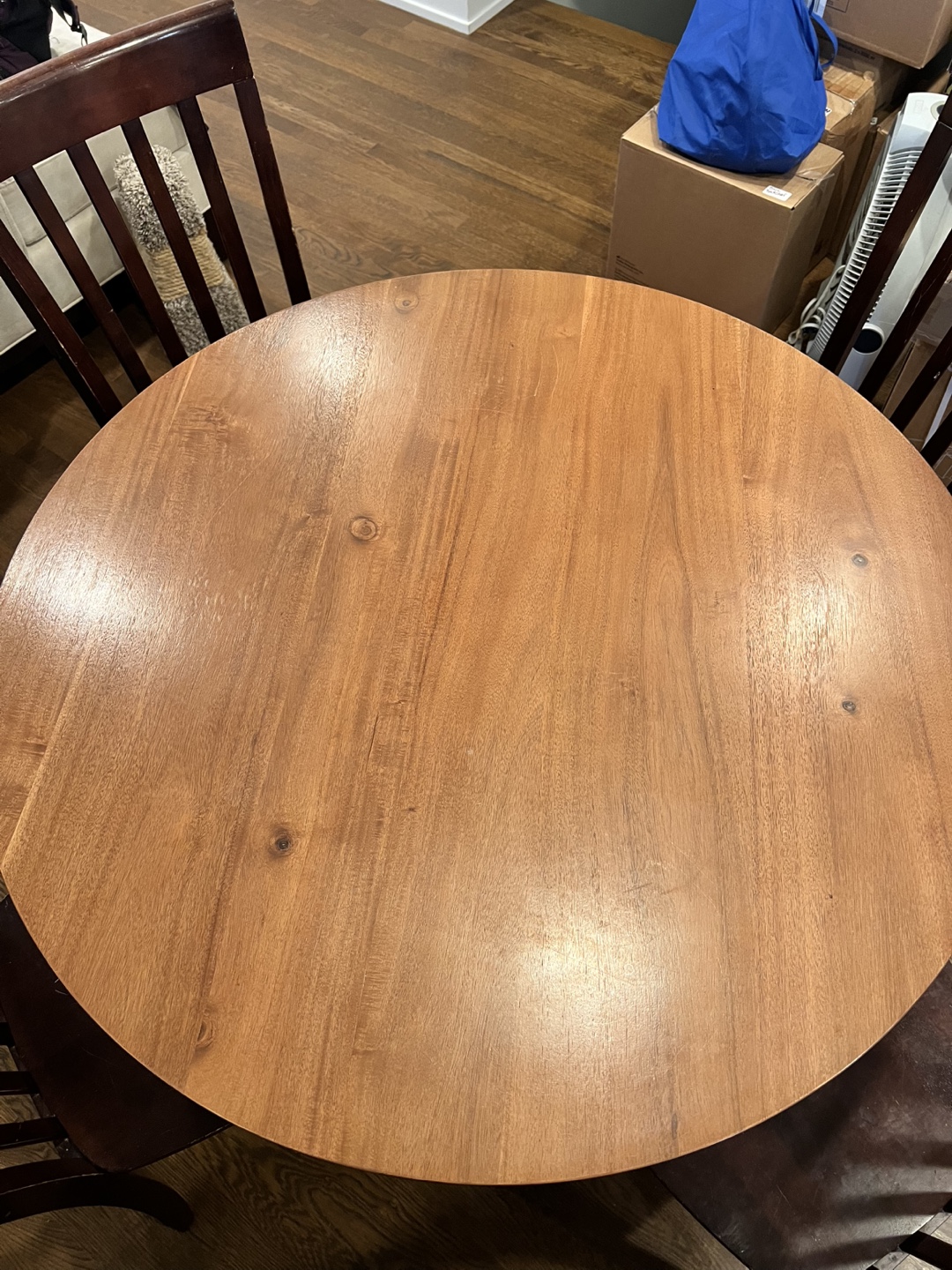 Round Wooden Dining Table. Chairs not included - photo 3
