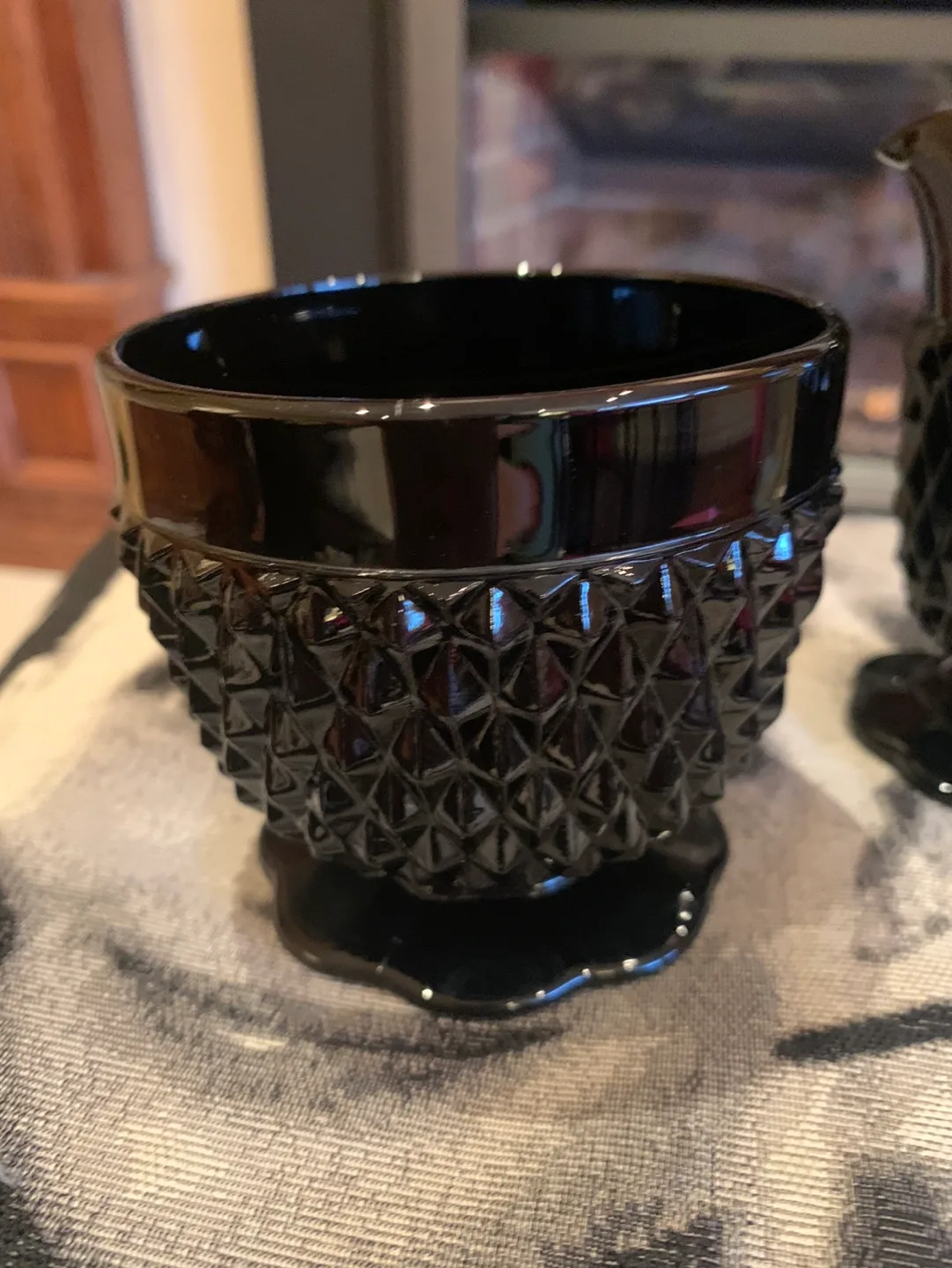 Indiana Black Diamond Point Glass Creamer/Sugar Bowl Set image indicator(2)