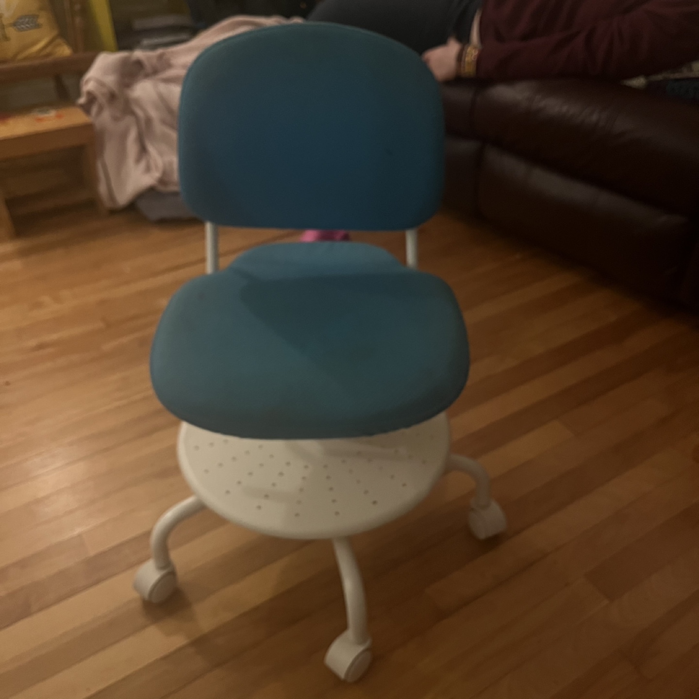 Teal Kids Rolling Chair