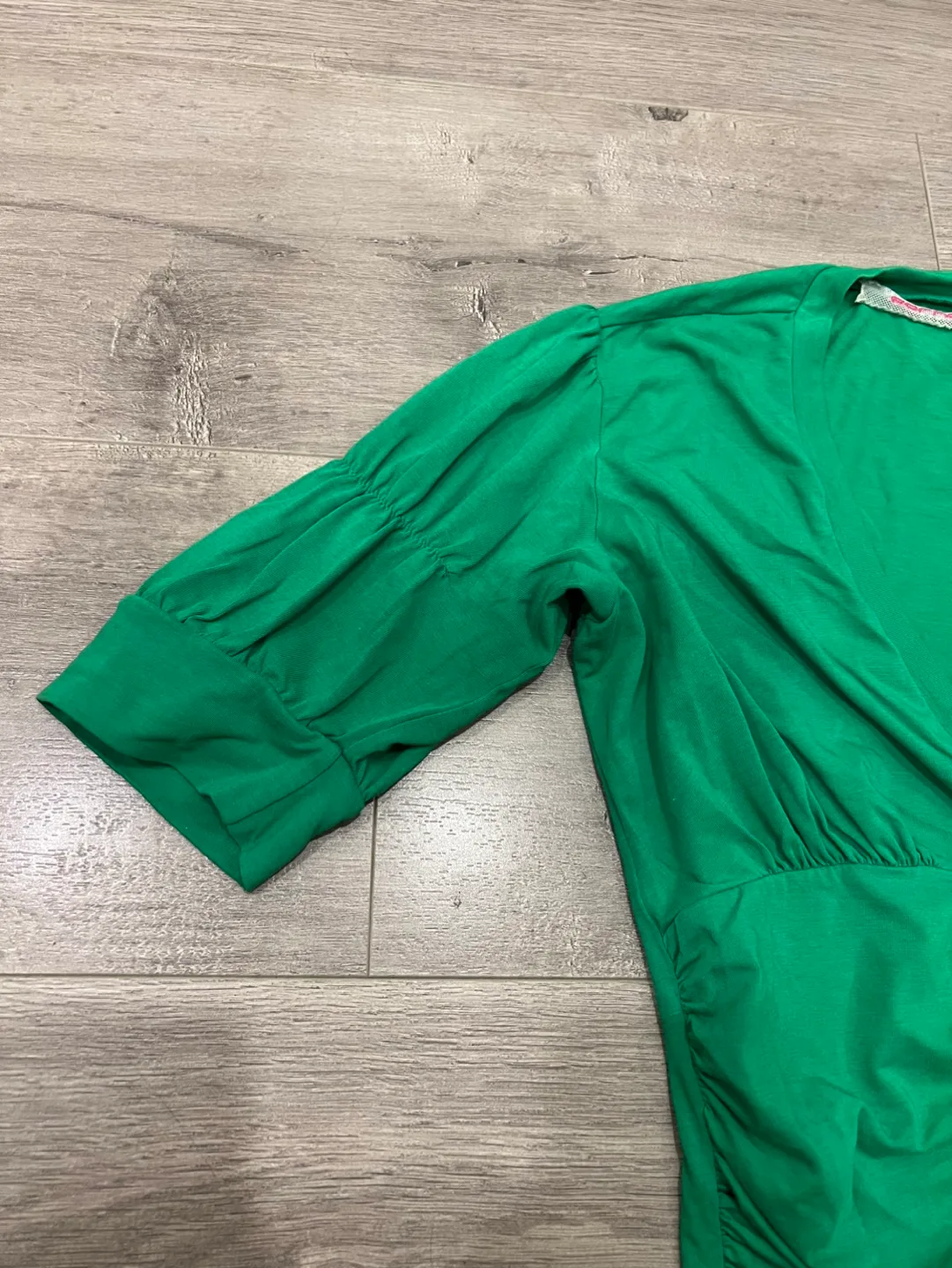 Women's Green Ruched V-Neck Top S image indicator(6)