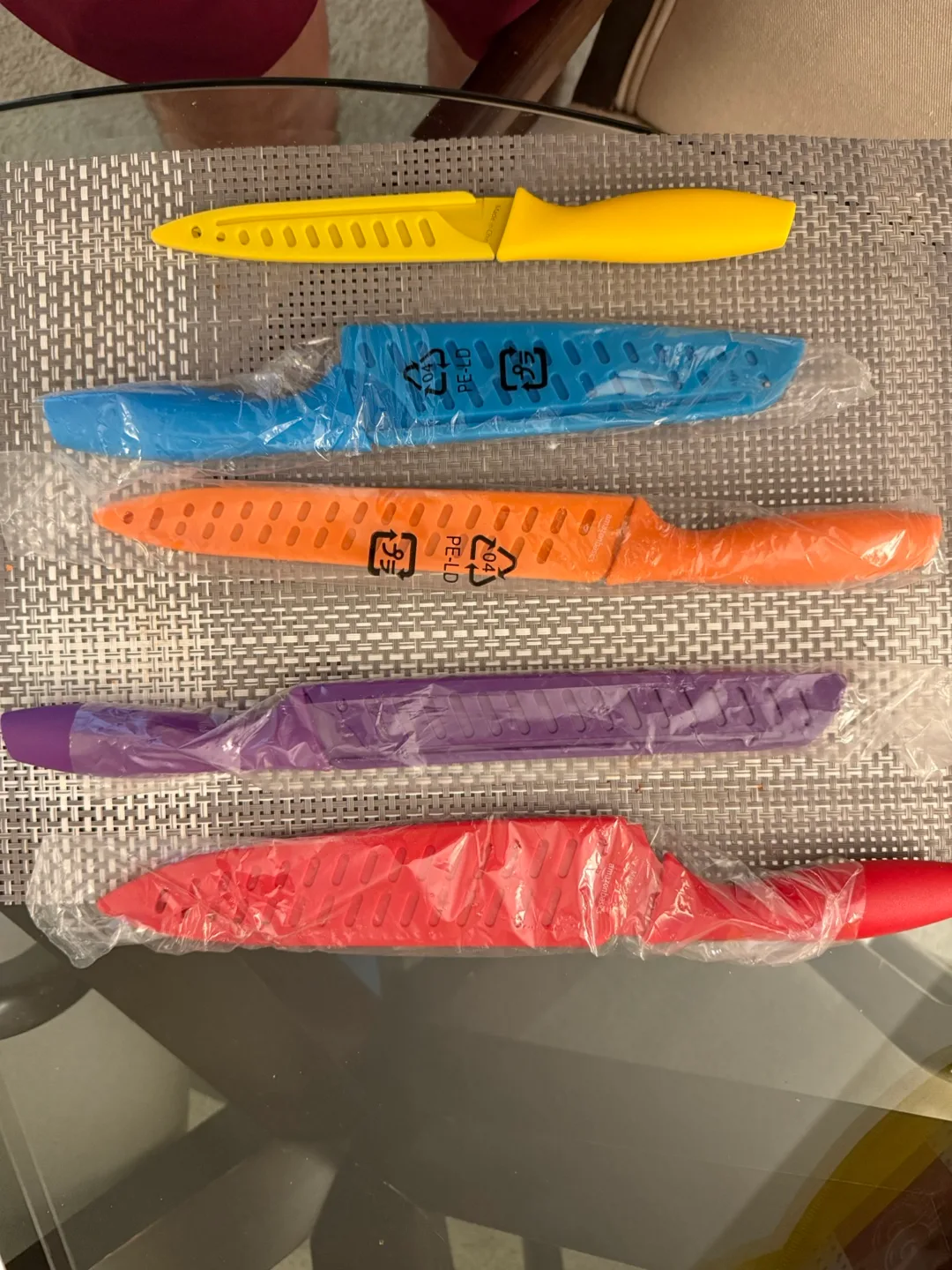 Five Colourful Kitchen Knives image indicator(2)