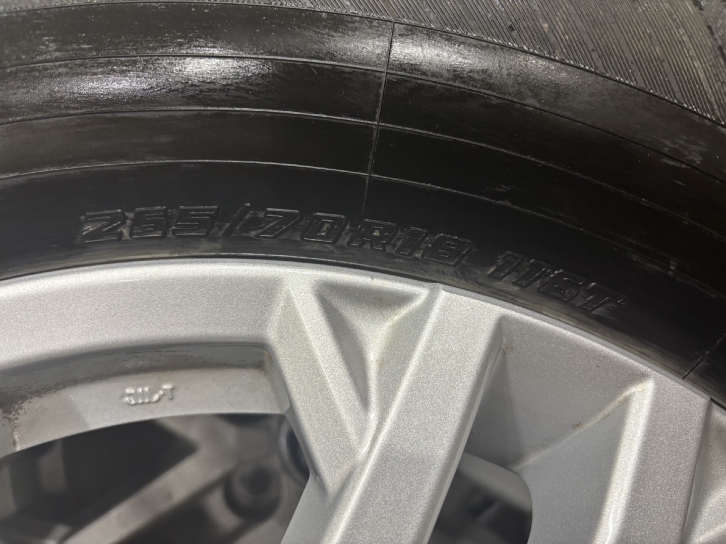 4 Toyota Tundra 18" factory wheels and Tires - photo 5