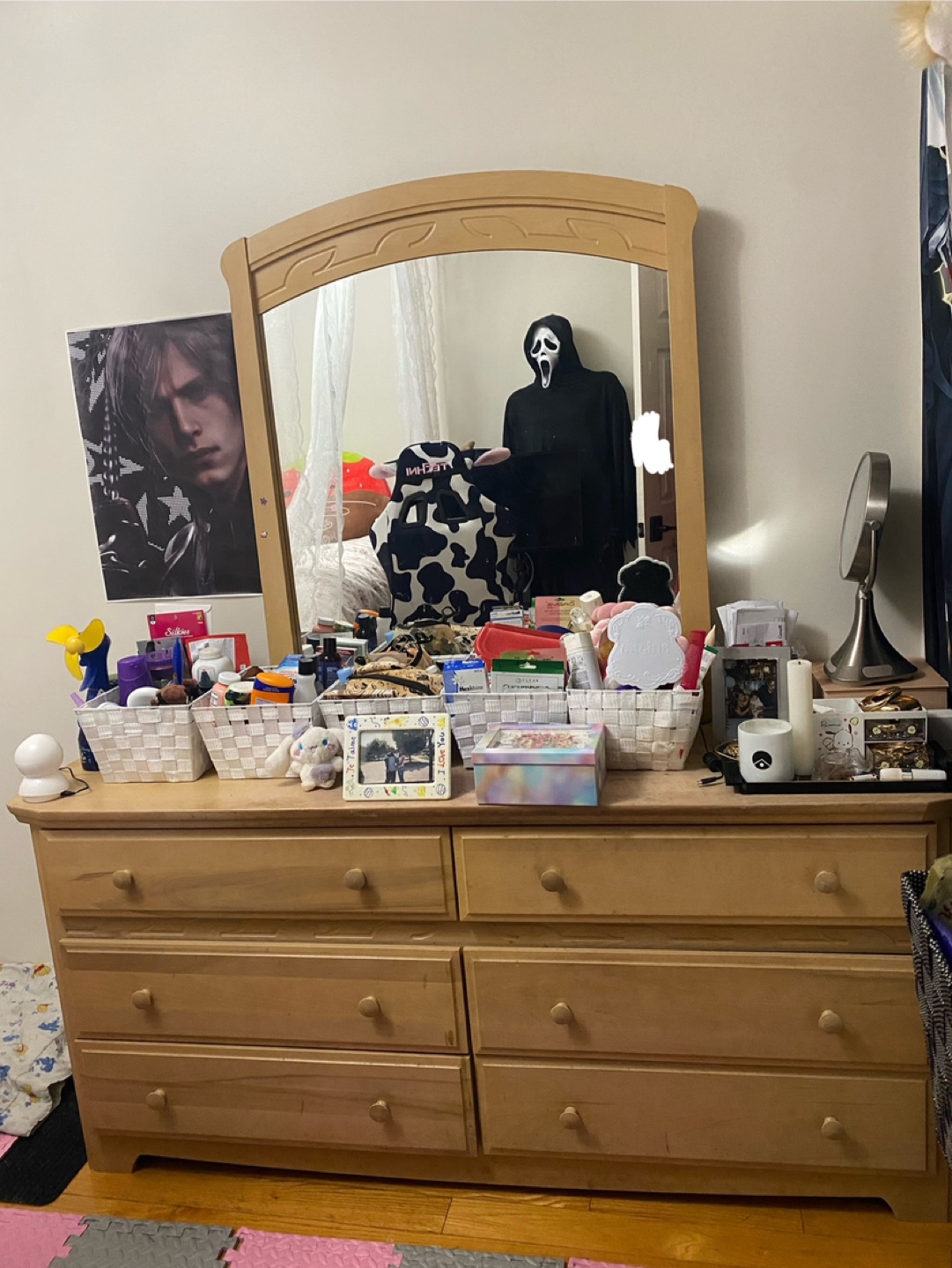 Dresser with mirror 🧡
