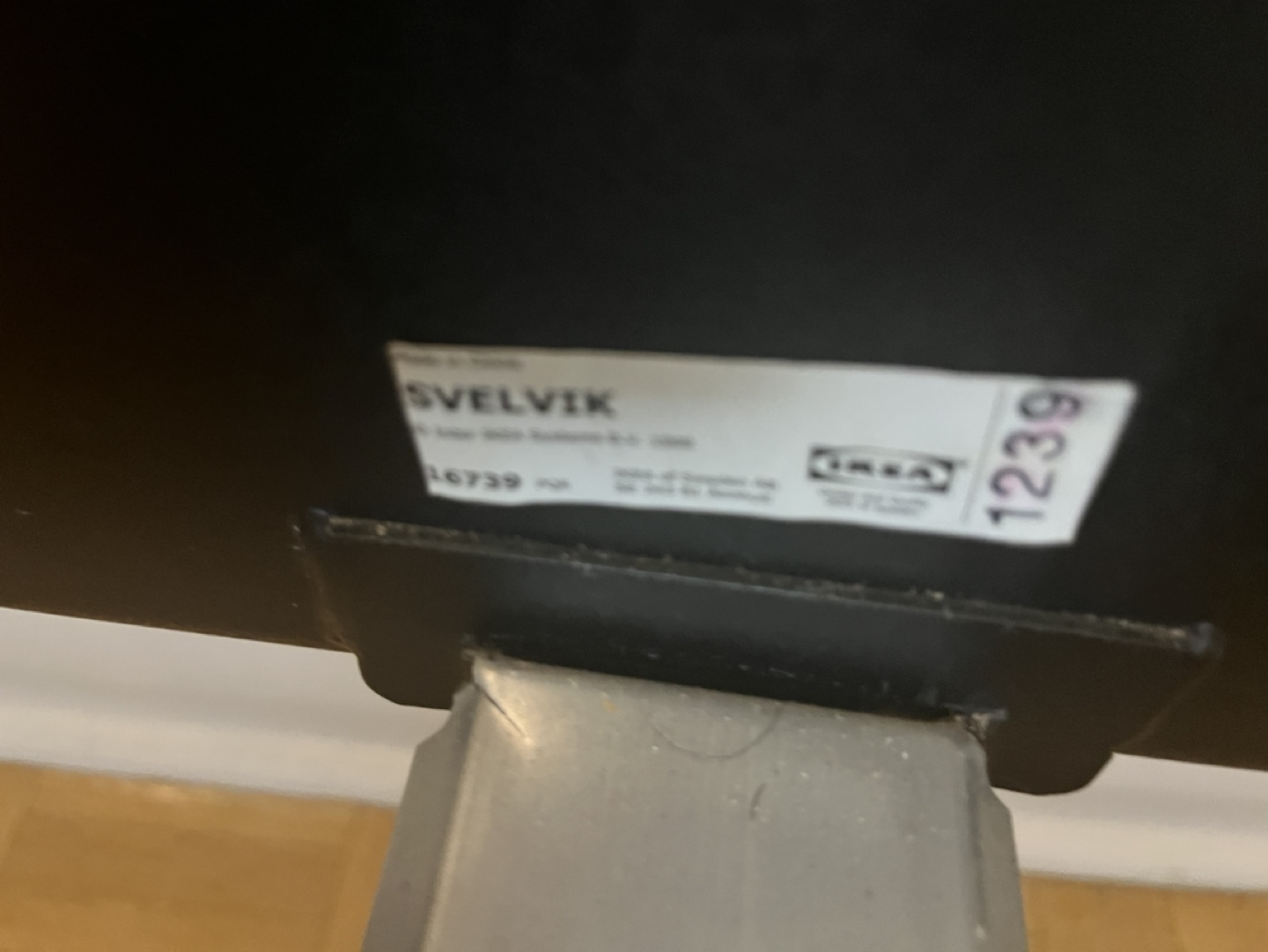 IKEA SVELVIK Queen Metal Bed Frame - photo 4