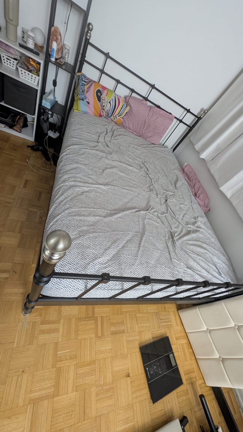IKEA SVELVIK Queen Metal Bed Frame - photo 3