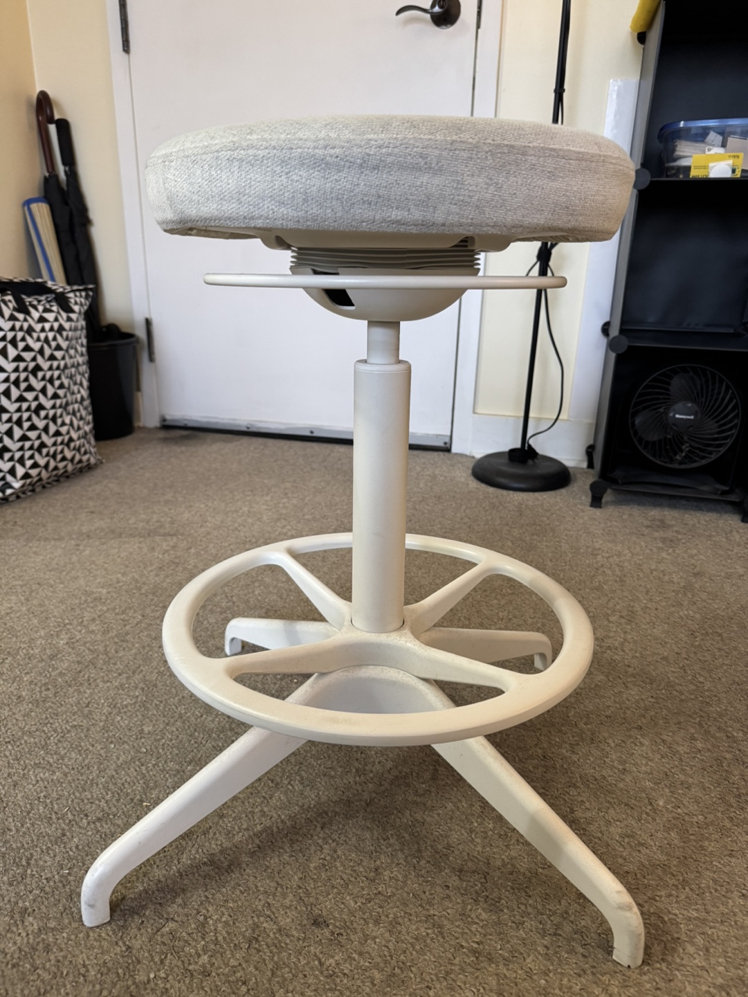 IKEA Stool - White #freecycle - photo 2