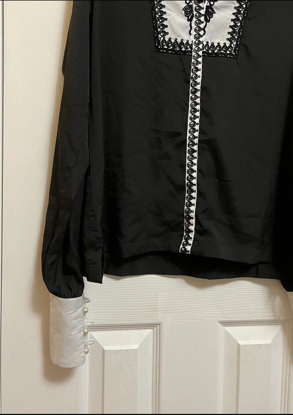 Black and White Embroidered Blouse image indicator(3)