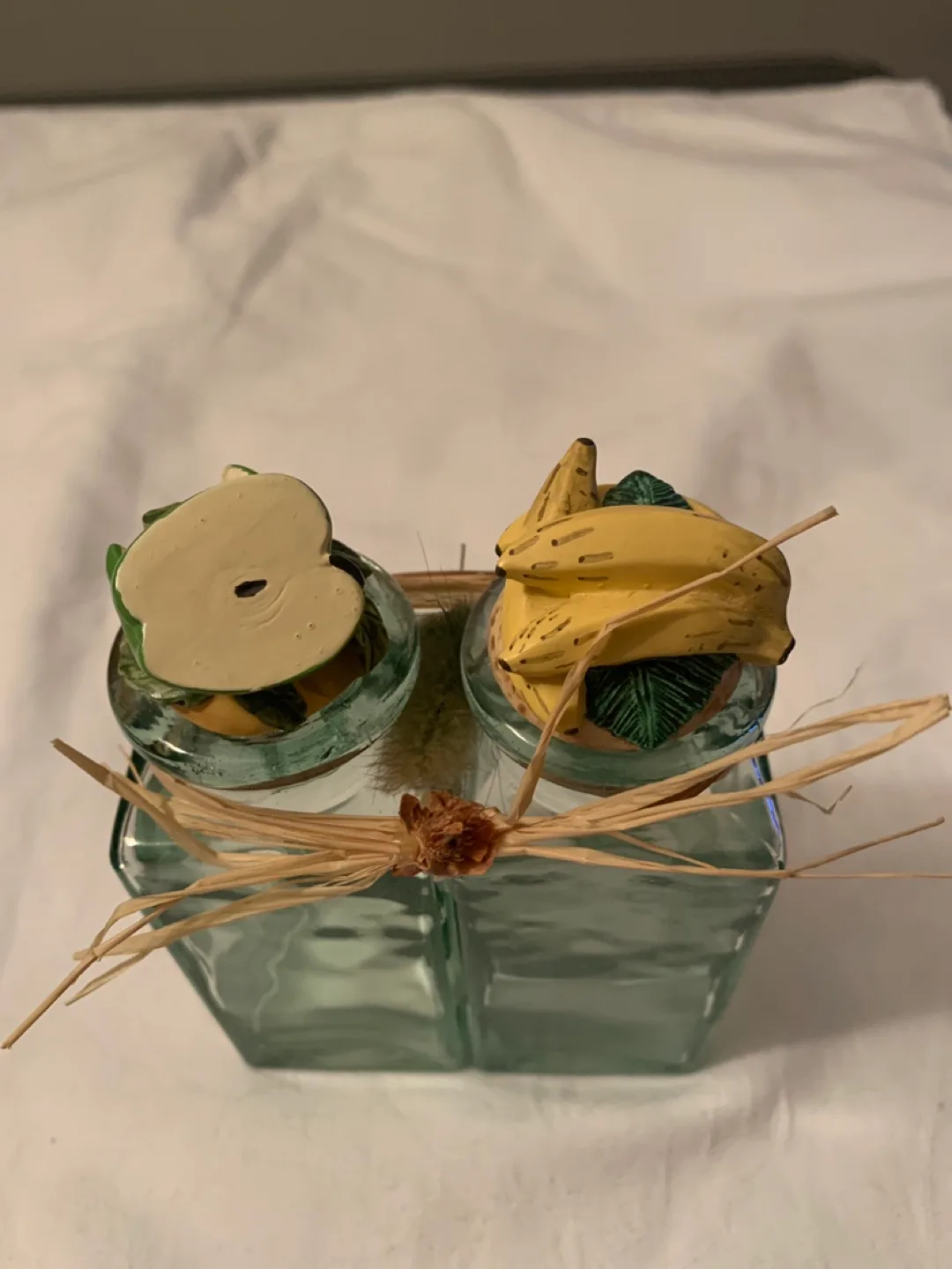 Adorable Fruit-Topped Glass Jars image indicator(2)