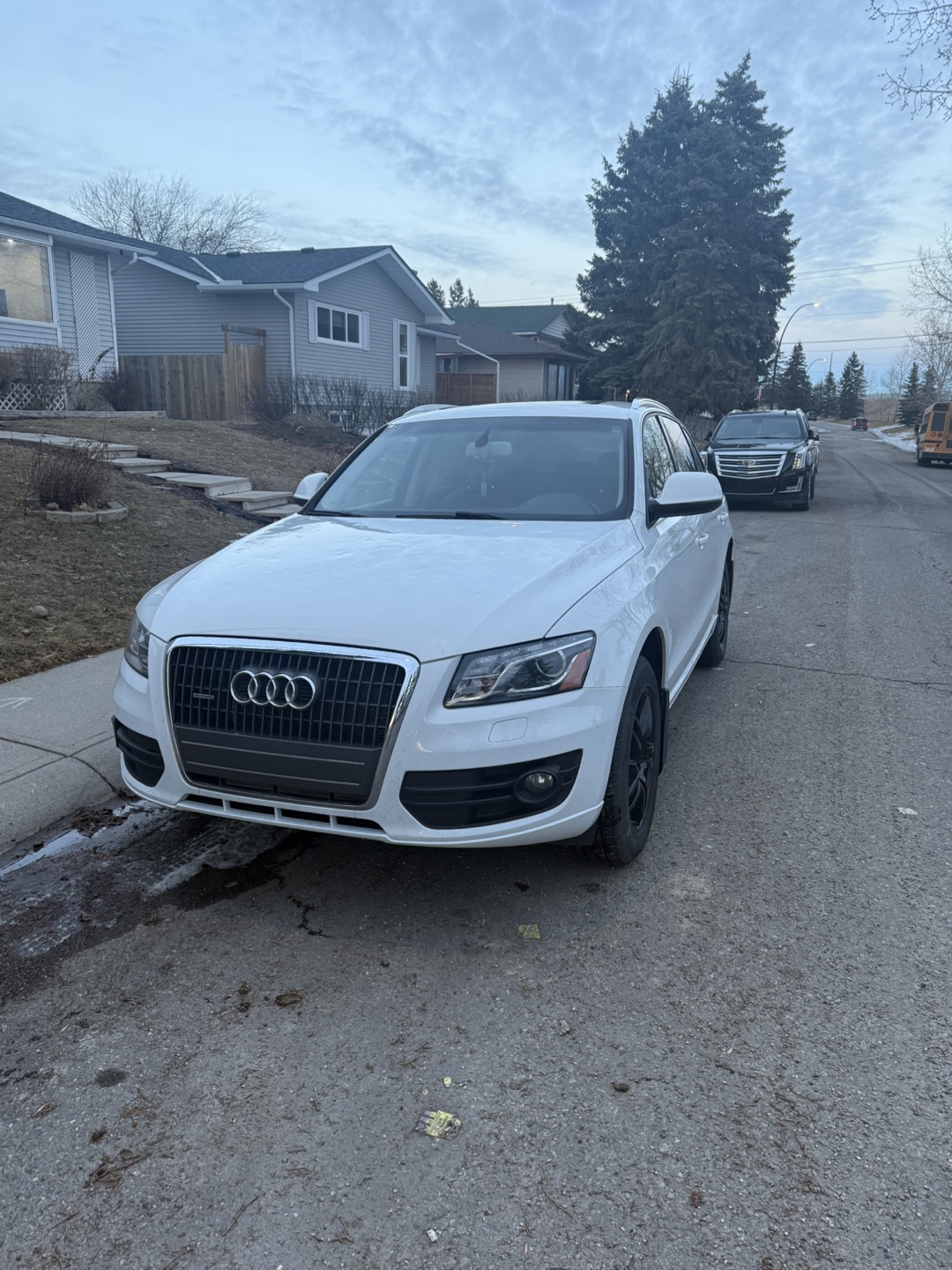 2010 Audi Q5 Quattro - White SUV - photo 2