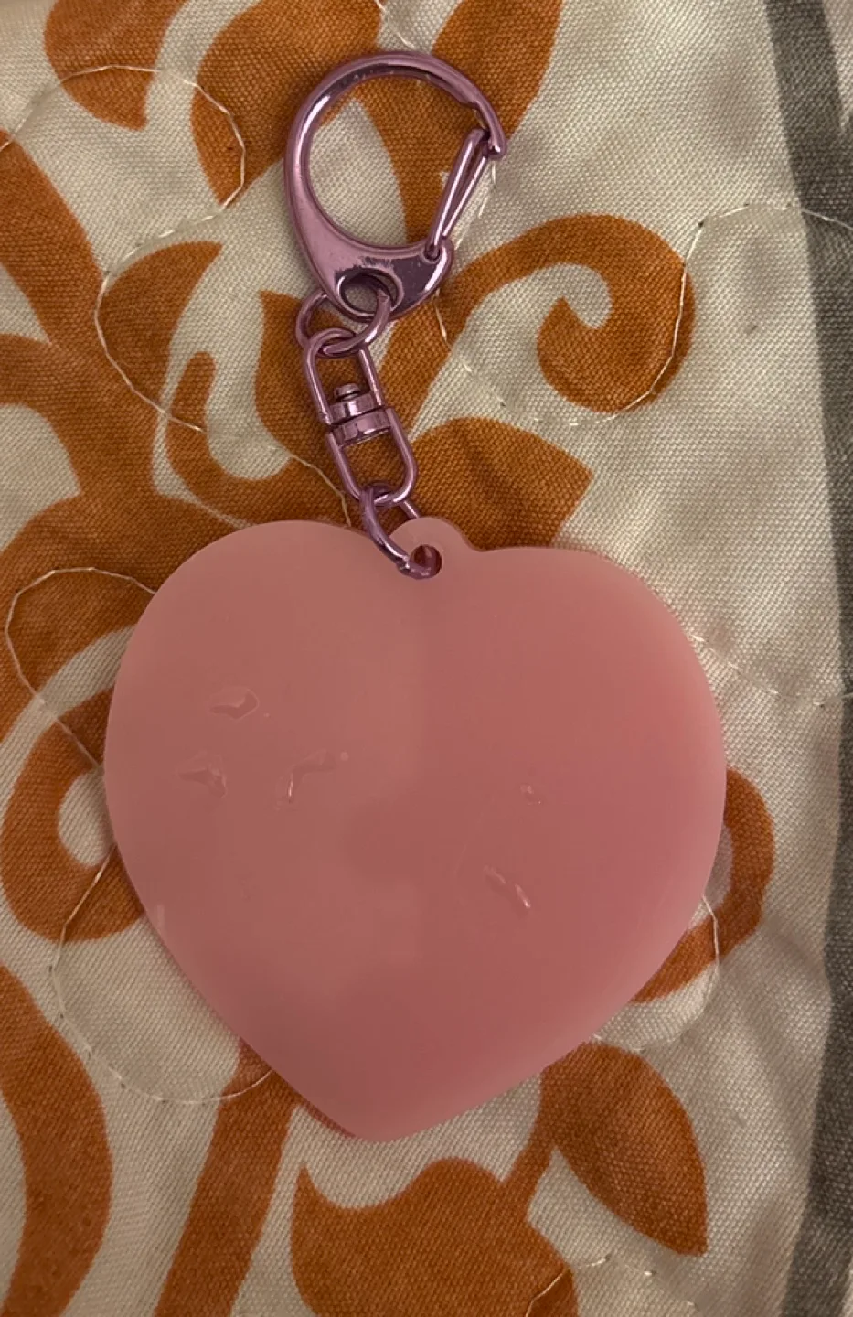 N*tfl*x and Baked Heart Keychain (Custom Made) image indicator(2)