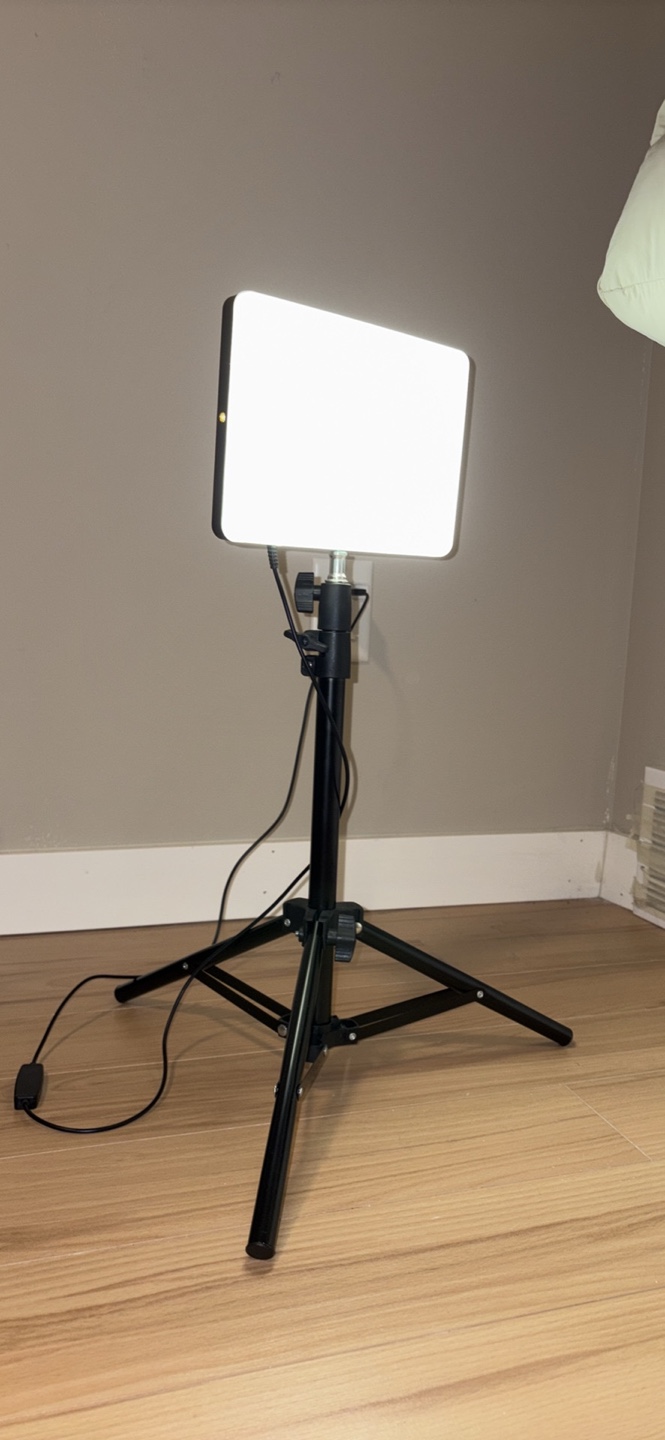 Black/10-inch square light with 43.31 inch stand   - 75$