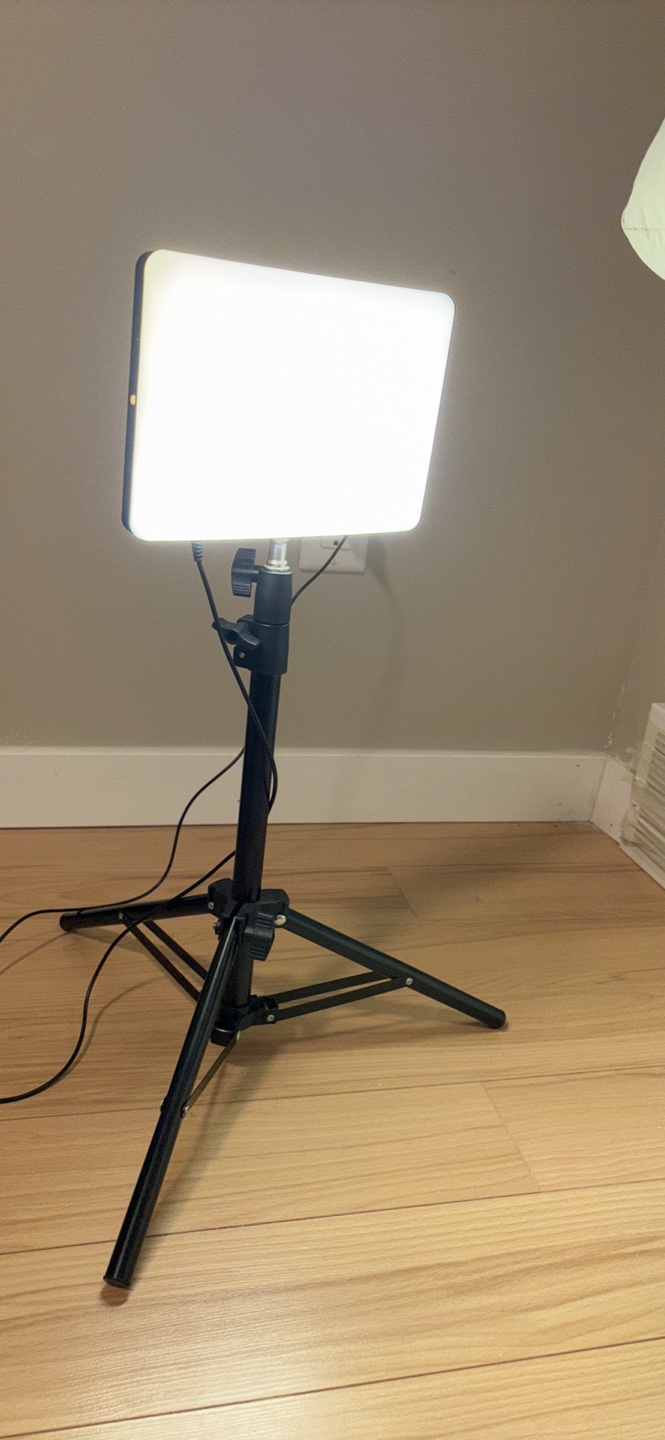 Black/10-inch square light with 43.31 inch stand   - 75$ - photo 2