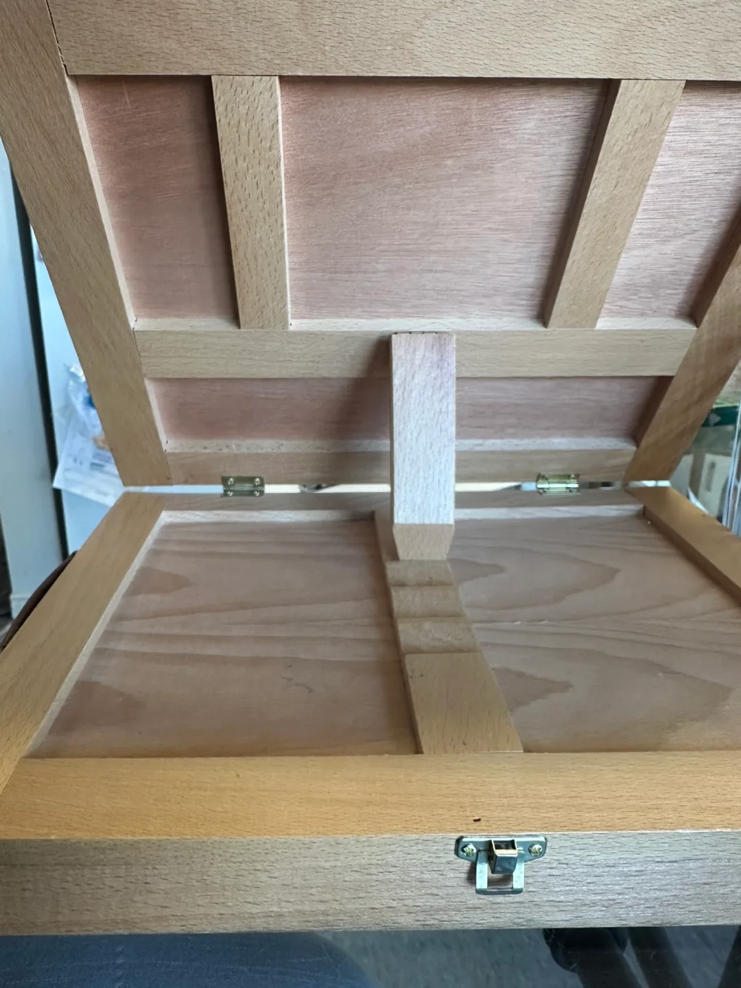 Wooden Artist's Portfolio Box image indicator(2)