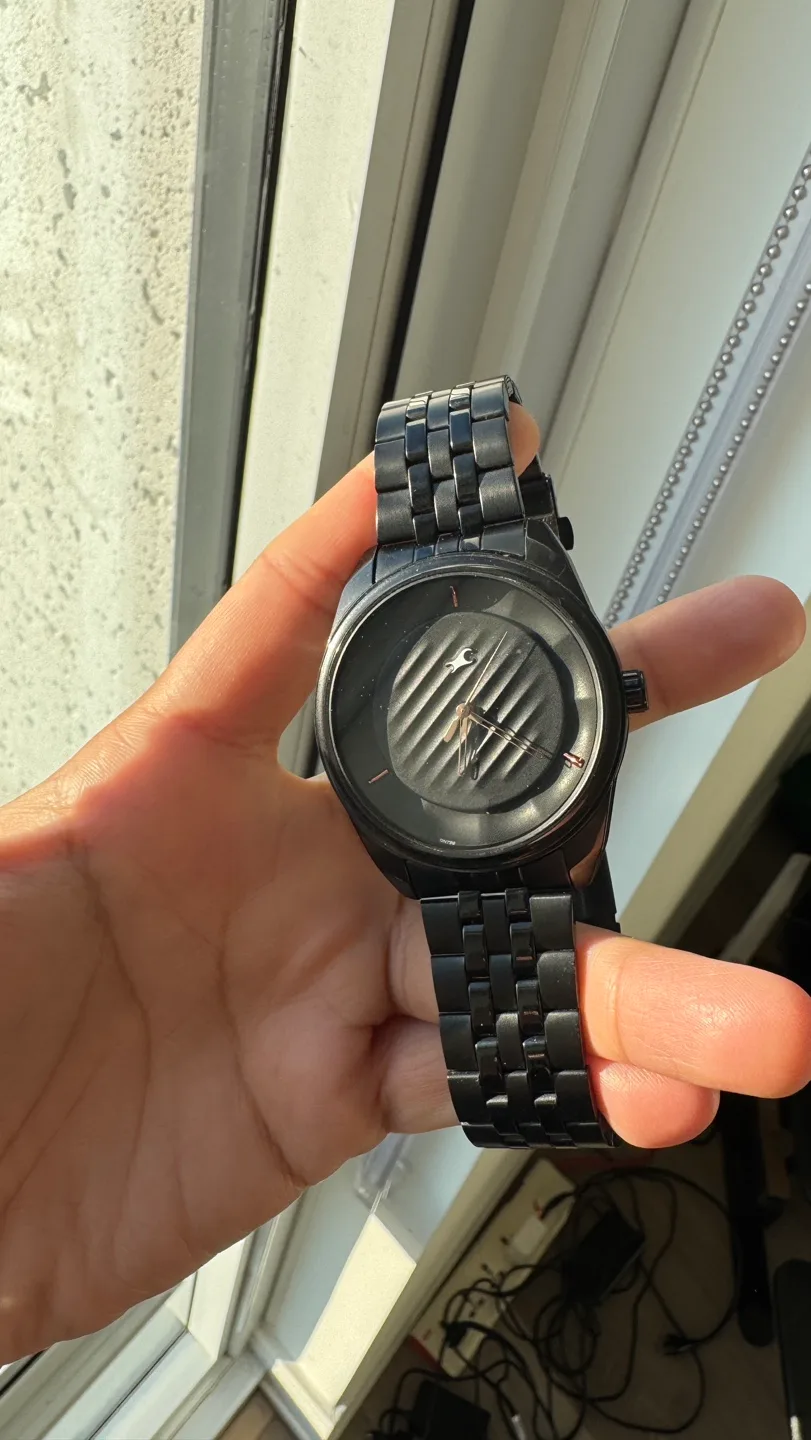 Black metal Analogue Watch - Party-wear - Premium