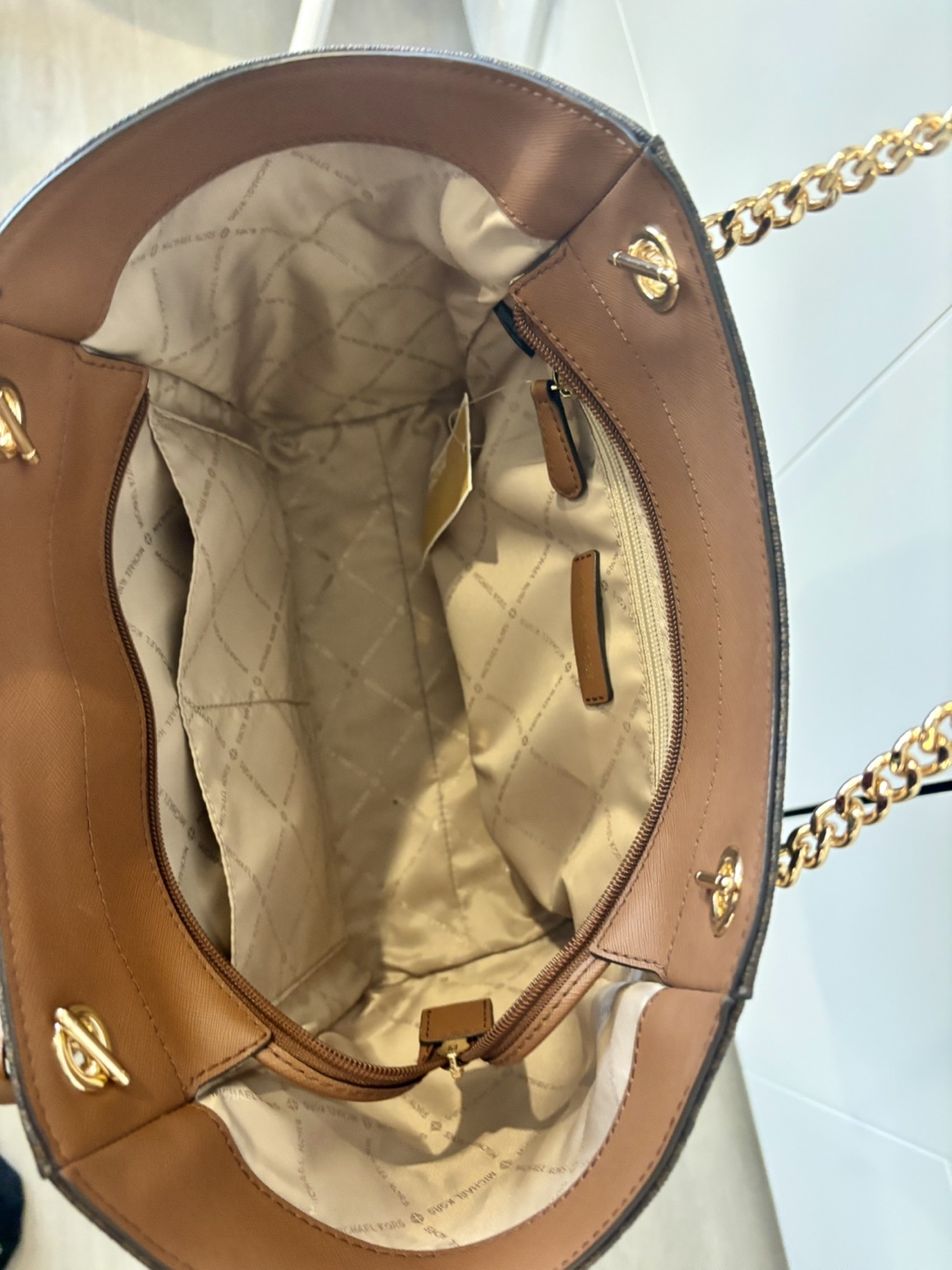 Michael Kors Brown Signature Tote Bag - photo 2