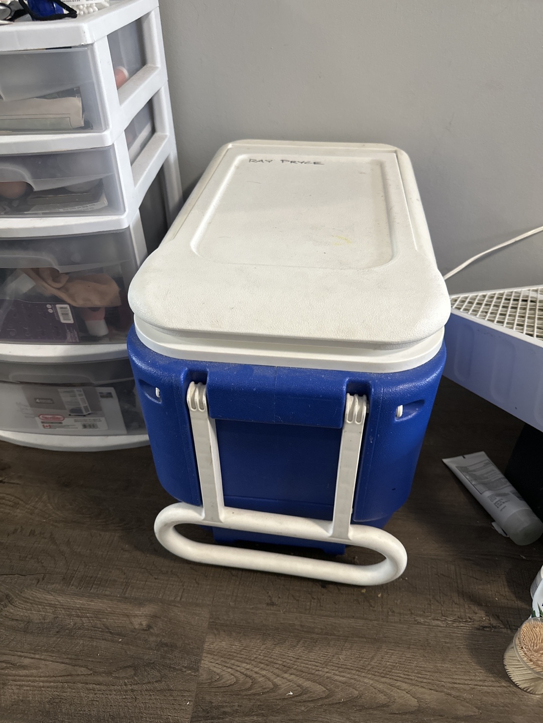 Blue and White Rolling Cooler #freecycle