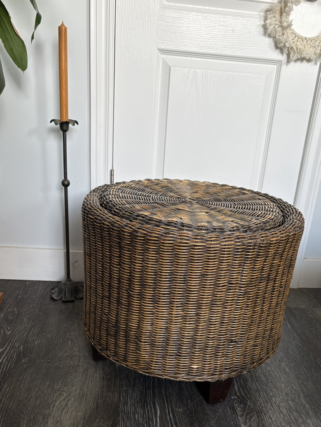 Wicker Storage Ottoman with Lid