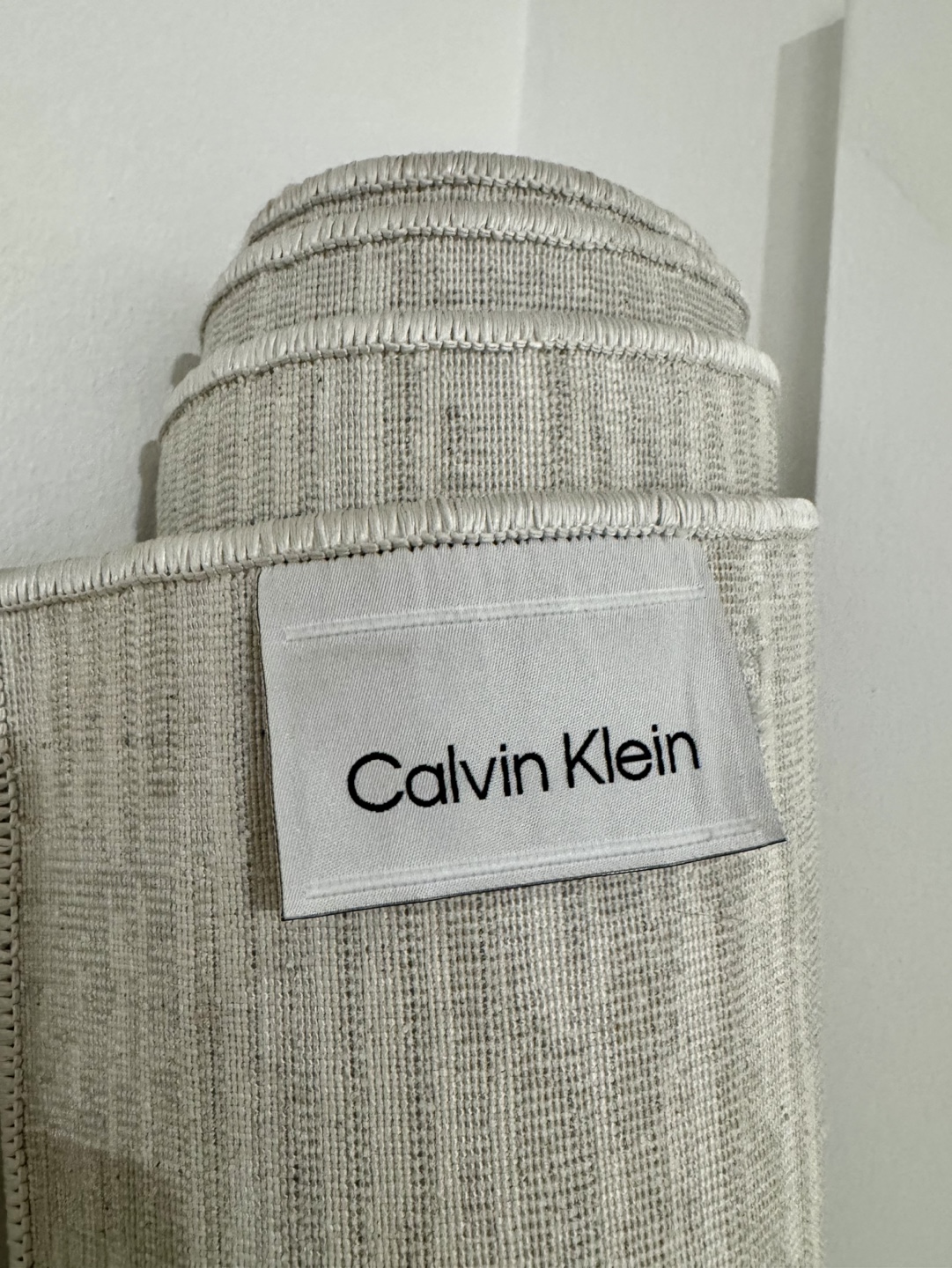 Calvin Klein Luminosity Area Rug - 6'6" x 9'6" - photo 2