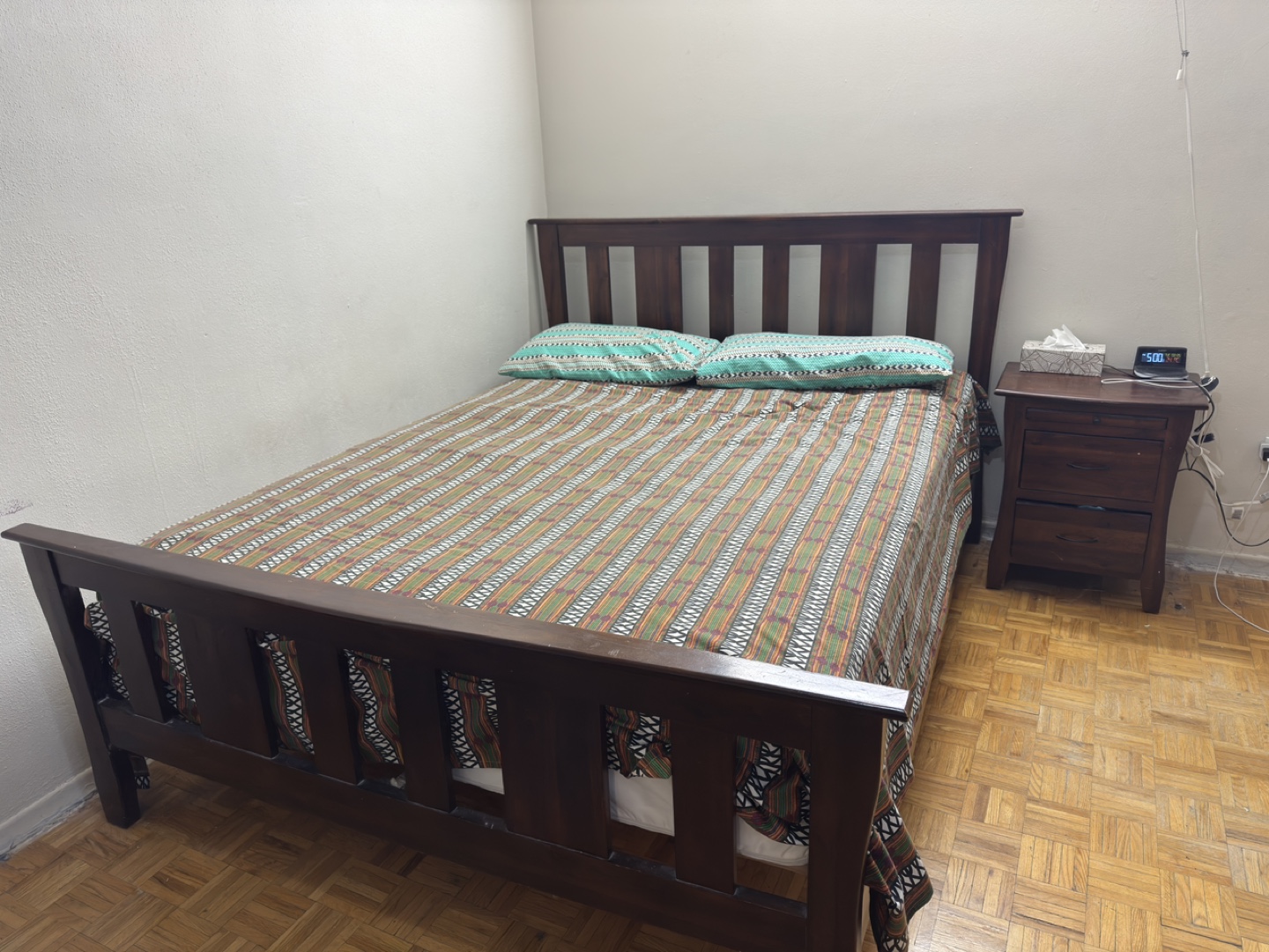 Queen Size Dark Brown Wooden Bed frame & Nightstand - photo 2