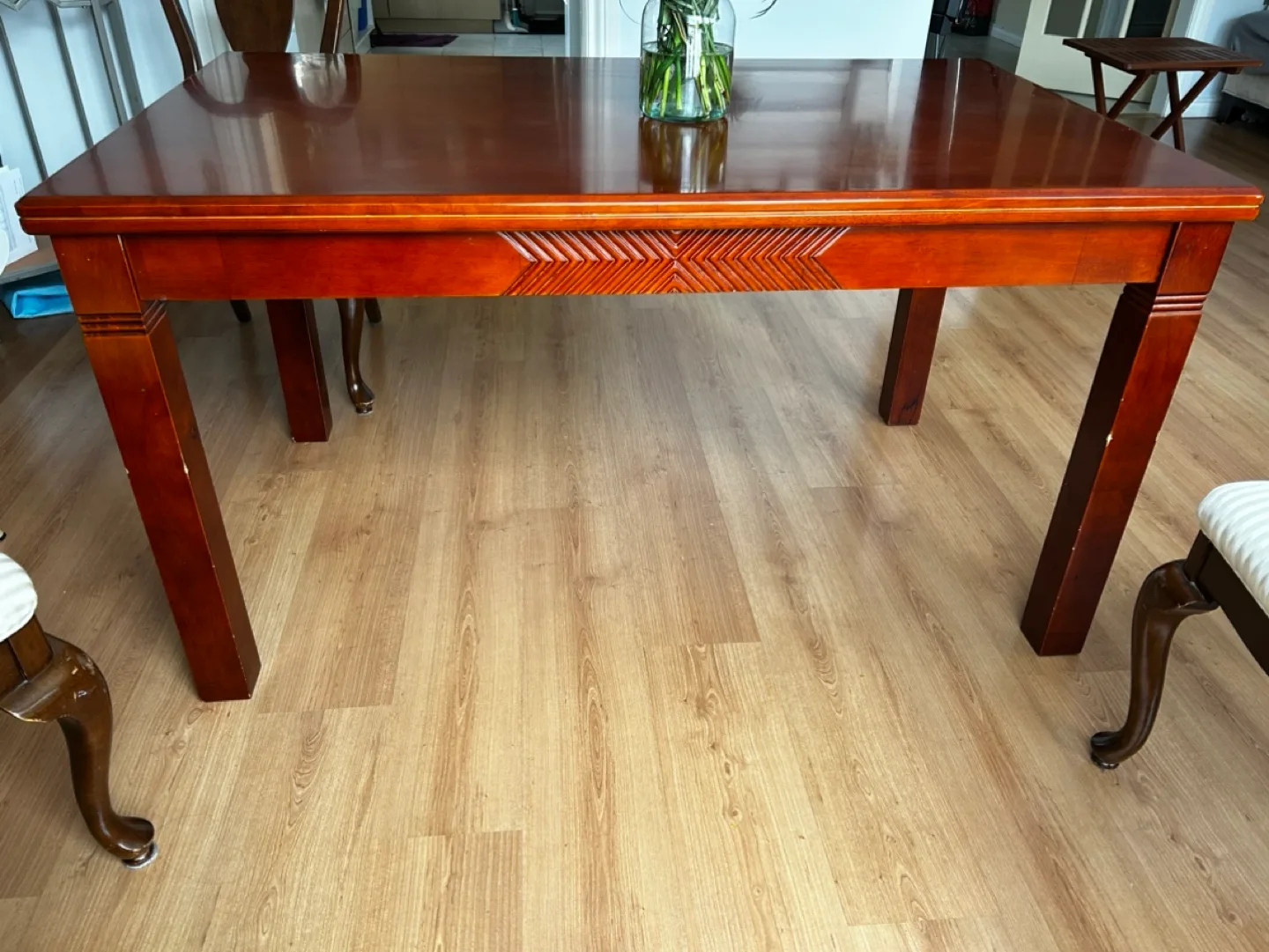 Dining Table image indicator(6)