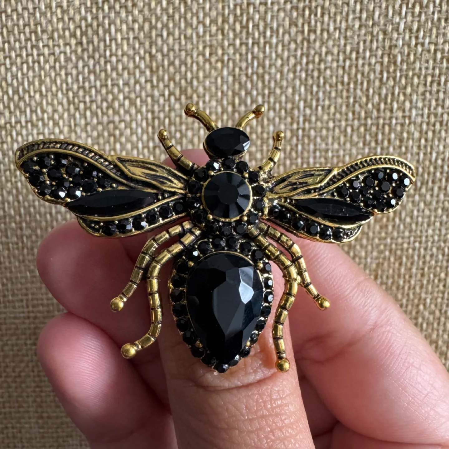Luxe Gold Bee Brooch with Black Crystals image indicator(4)
