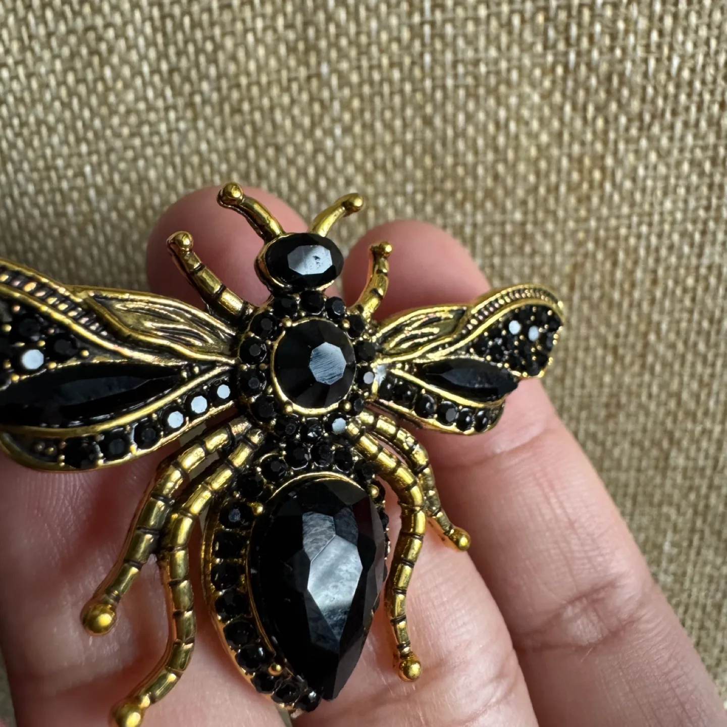 Luxe Gold Bee Brooch with Black Crystals image indicator(7)