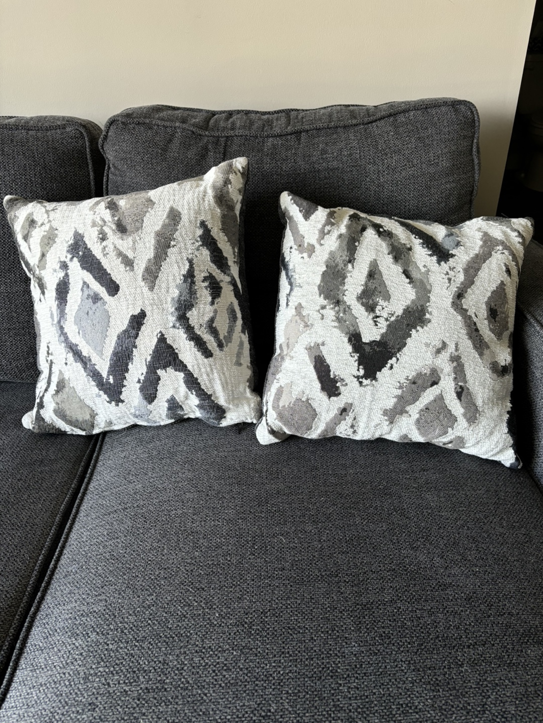 Set of Two Throw Pillows - Grey and White Geometric Pattern