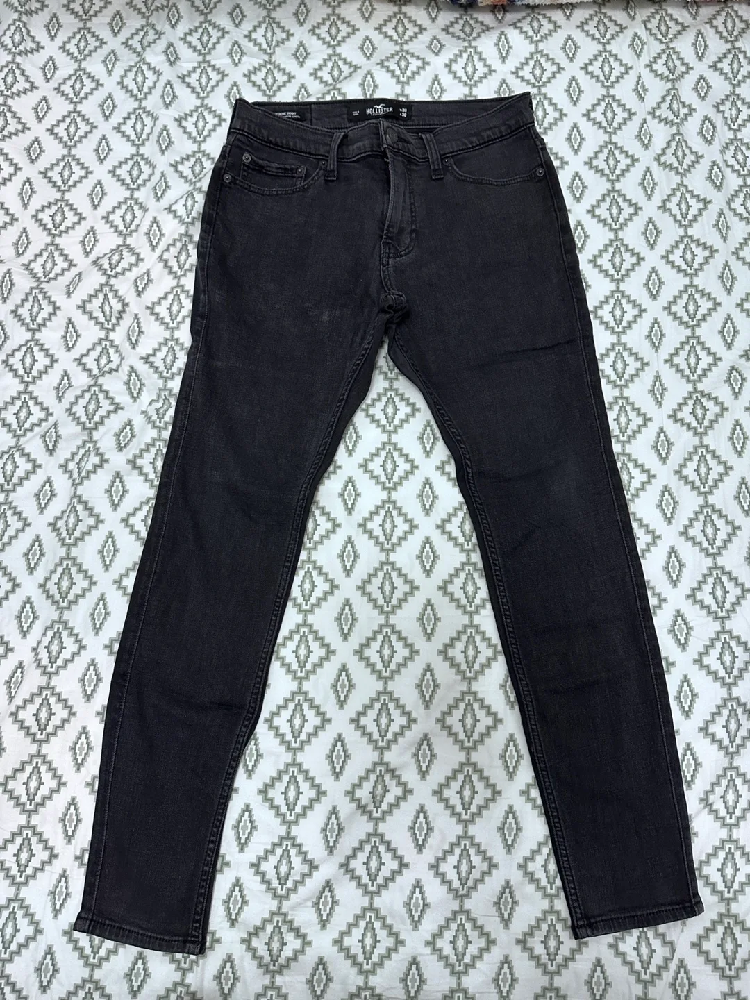 Hollister Extreme Skinny Jeans - Size 30x30 image indicator(3)